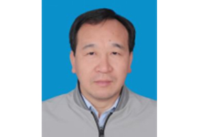 张云峰 